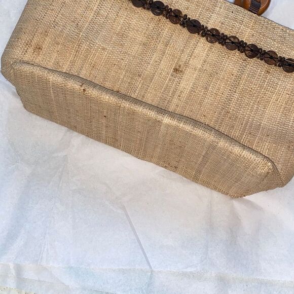 Rattan Woven Handbag With Coconut Shell Beads and Carved Wooden Handles Medium S - Picture 3 of 7